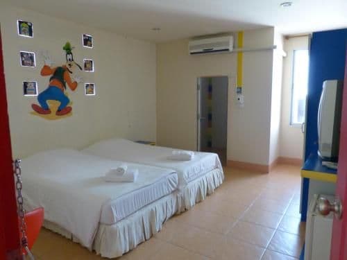 Standard Twin Room