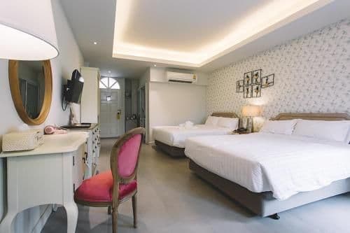 Twin Room with Mountain View