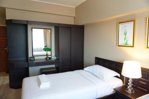 Twin Room with City View