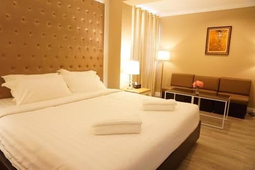 Deluxe Double or Twin Room with City View