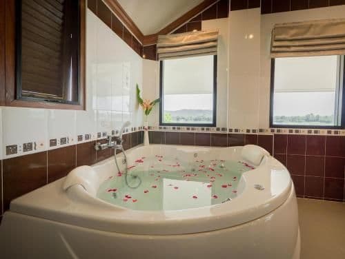 Suite with River View