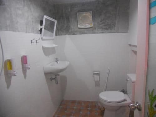 Double Room (1 - 2 Adults)