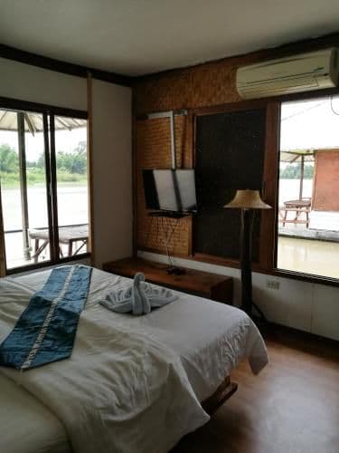Suite with River View