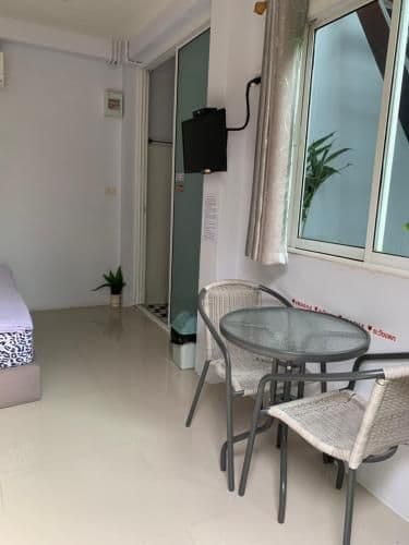 Large One-Bedroom House with Rooftop