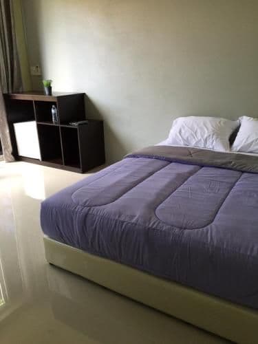 Large One-Bedroom House with Rooftop