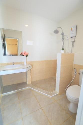Triple Room with Private Bathroom