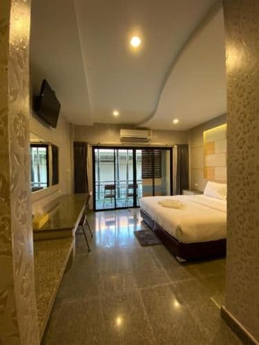 Deluxe Double Room with Balcony