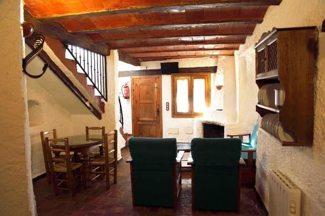 CAVE DUPLEX