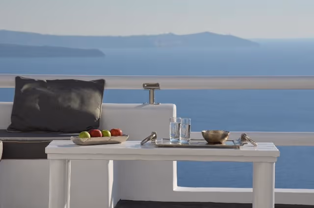 SUITE WITH PRIVATE POOL