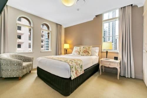 Two-Bedroom Apartment with 2 Queen Beds
