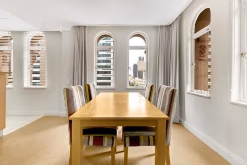 Two-Bedroom Apartment with 2 Queen Beds