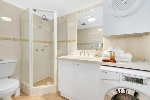 One-Bedroom Apartment with Queen Bed