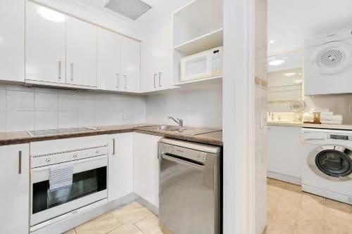 One-Bedroom Apartment with Queen Bed