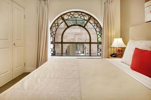 Superior One-Bedroom Apartment with Queen bed