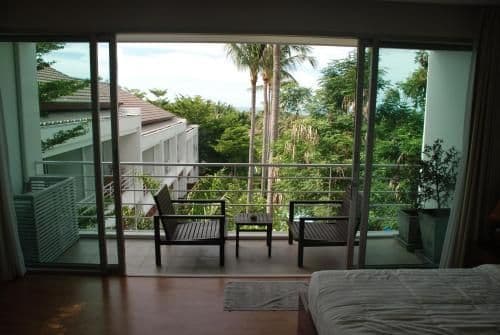 Deluxe Two-Bedroom Duplex with Sea View