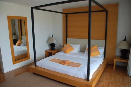 One-Bedroom Duplex with Pool View
