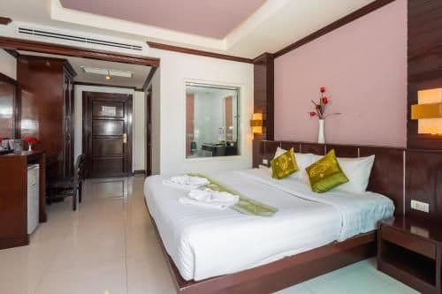 Deluxe Double or Twin Room