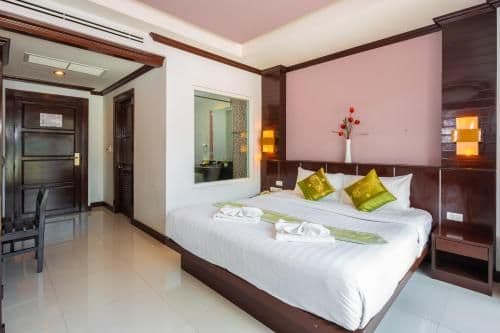 Deluxe Double or Twin Room