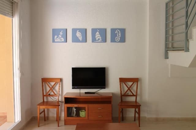 APARTMENT DUPLEX