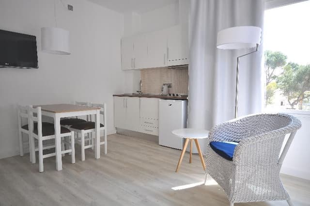 APARTMENT SUPERIOR