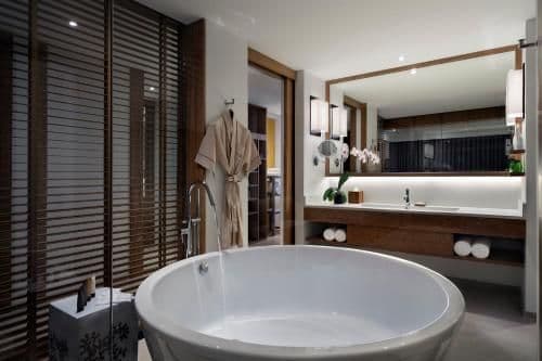 Royal Ocean View Suite