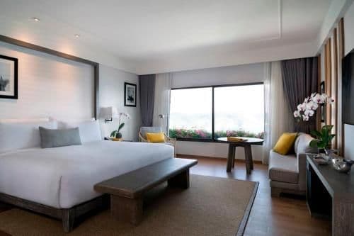Royal Ocean View Suite