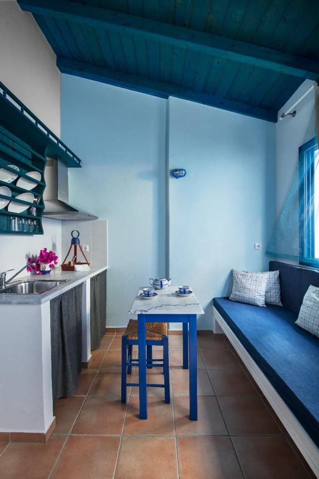 APARTMENT SEA VIEW