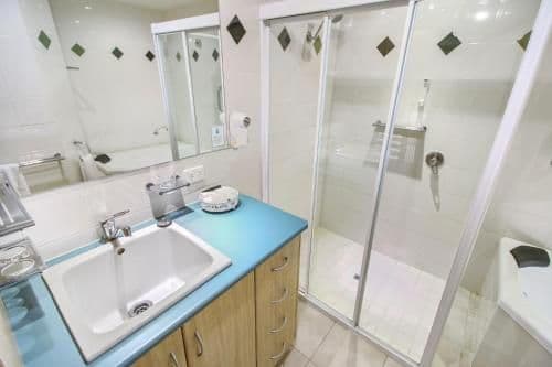 Two-Bedroom Deluxe Apartment