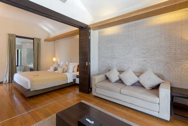 VILLA THREE BEDROOMS