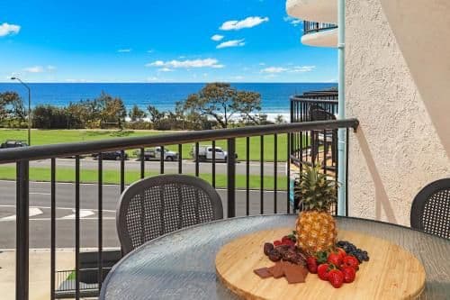 Deluxe One-Bedroom Apartment - Mid Floor