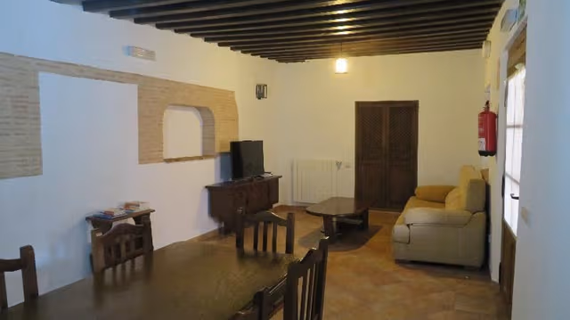 FAMILY ROOM DELUXE