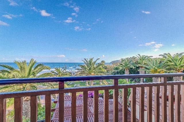 DOUBLE SEA VIEW