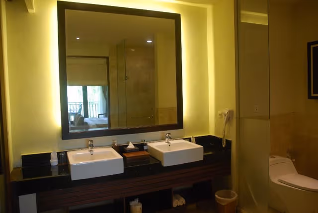 SUITE ONE BEDROOM