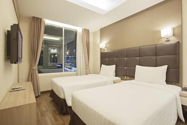 SUITE ONE BEDROOM