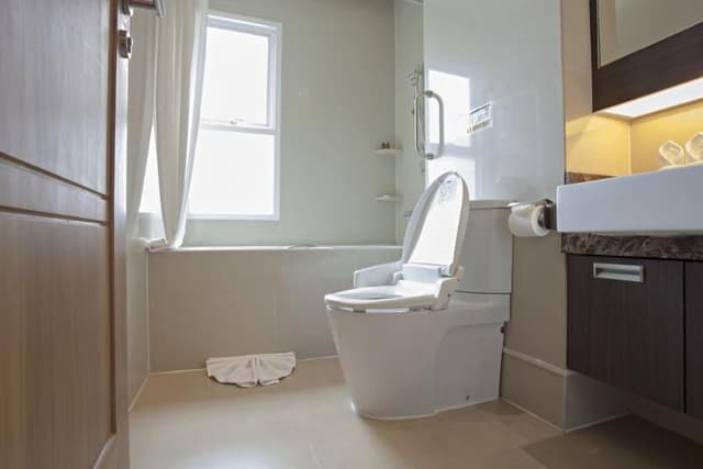 SUITE ONE BEDROOM
