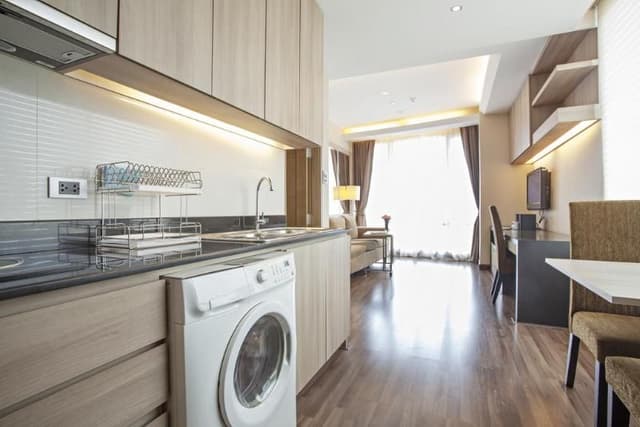 SUITE ONE BEDROOM