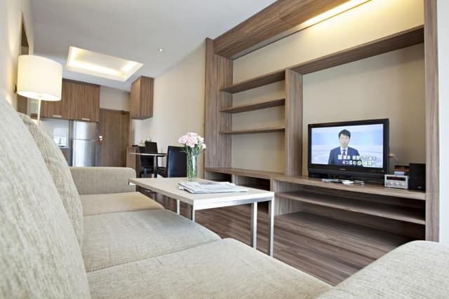 SUITE ONE BEDROOM
