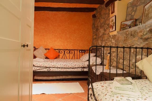 APARTMENT CAPACITY 5 TWO BEDROOMS
