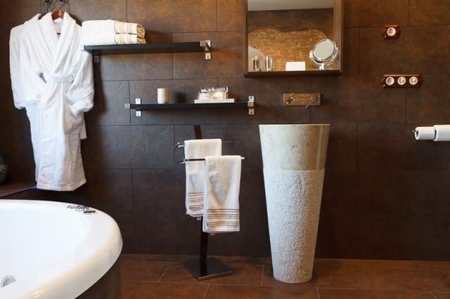 SUITE WITH JACUZZI