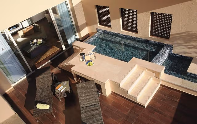 SUITE EXECUTIVE