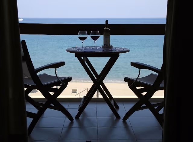 STUDIO SEA VIEW