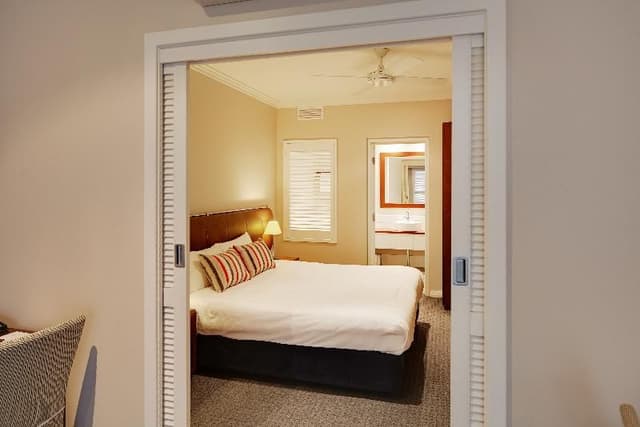 APARTMENT ONE BEDROOM