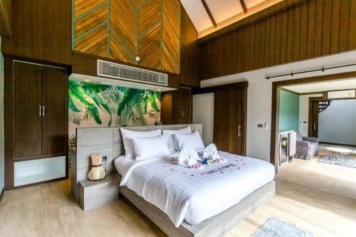 Deluxe Villa with Pool View