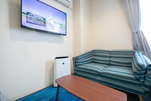 Twin Room - Non-Smoking