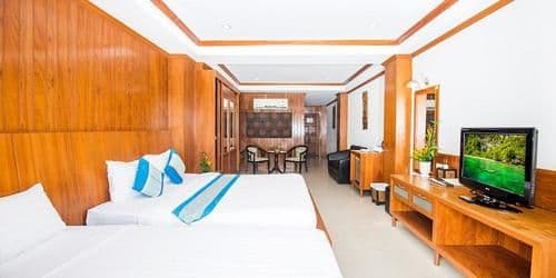 Grand Deluxe Twin Room