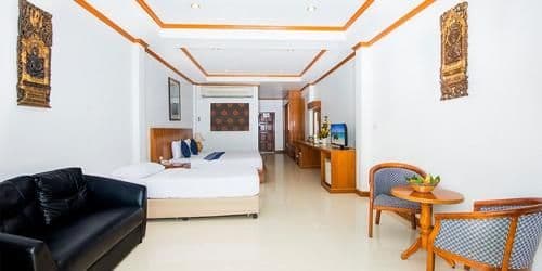 Grand Deluxe Twin Room