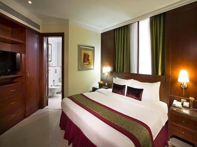 SUITE ONE BEDROOM