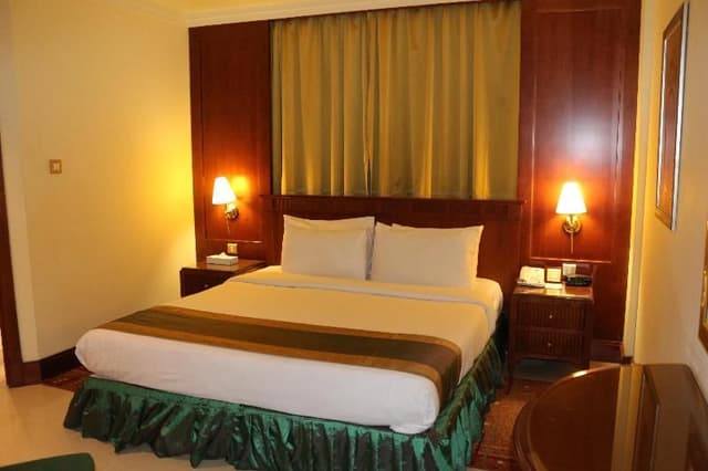 SUITE ONE BEDROOM
