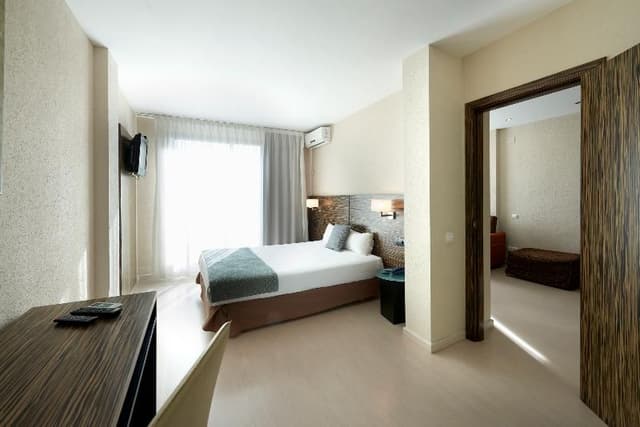 JUNIOR SUITE STANDARD