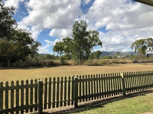 Standard Twin Room with Mountain View - Pet Friendly